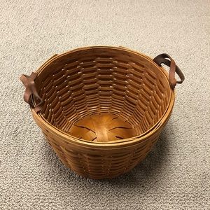 Vintage 1992 Longaberger Round Basket